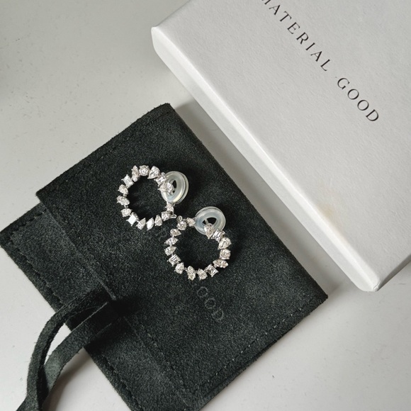 MATERIAL GOOD / New York / DIAMOND EARRINGS - Picture 3 of 3